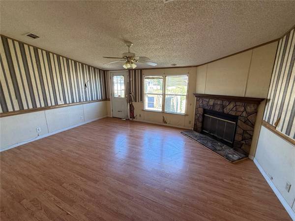 2001 PINE ST, St Cloud, FL 34769