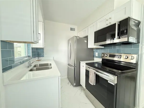 80 144TH AVE, Madeira Beach, FL 33708