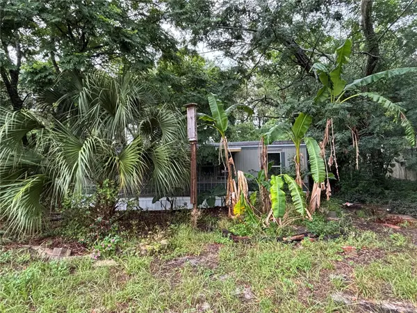 9260 LAKE DR, New Port Richey, FL 34654