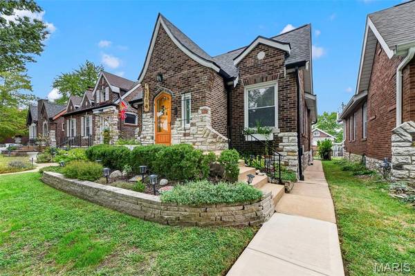 5208 Winona AVE, St Louis, MO 63109