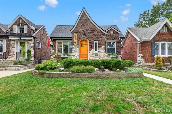 5208 Winona AVE, St Louis, MO 63109