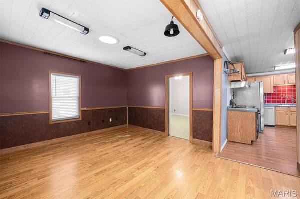 1742 Poplar ST, Granite City, IL 62040