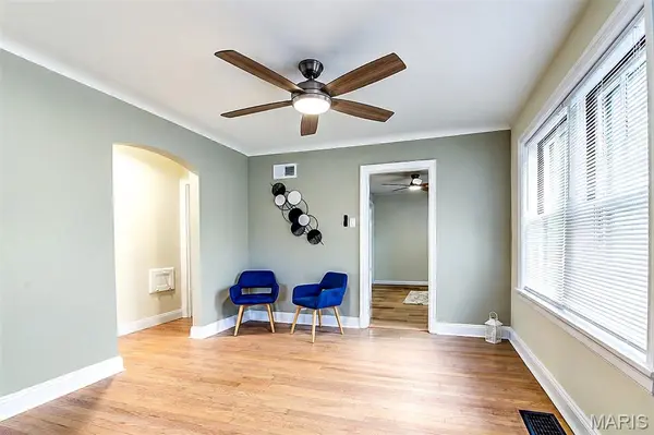 669 Bellsworth DR, St Louis, MO 63125