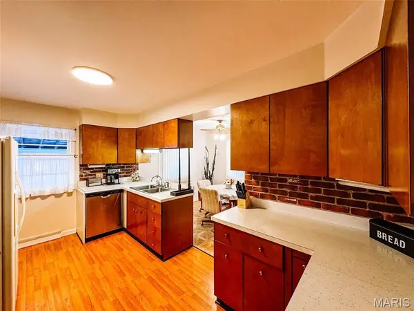 218 W Jefferson ST, Palmyra, MO 63461