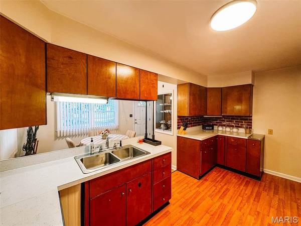 218 W Jefferson ST, Palmyra, MO 63461