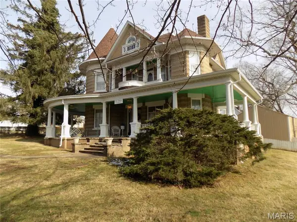 203 S Knob ST, Ironton, MO 63650