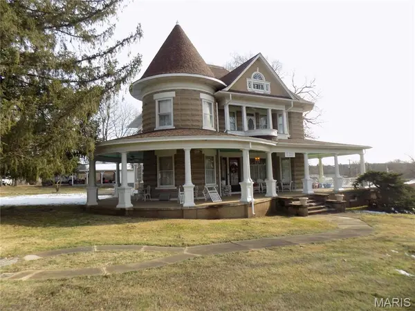 203 S Knob ST, Ironton, MO 63650