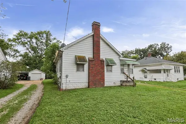 2308 S Belt W, Belleville, IL 62226