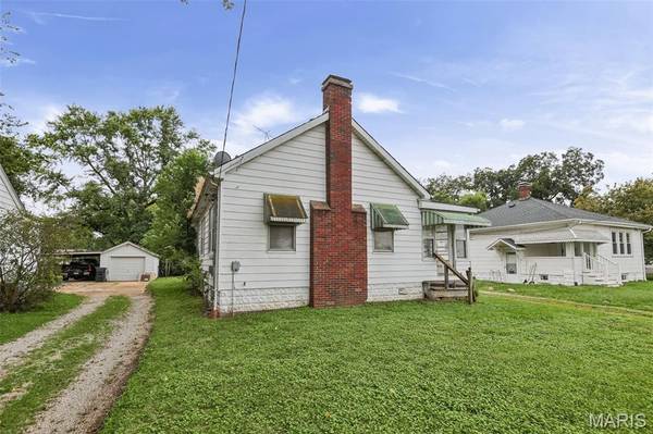 2308 S Belt W, Belleville, IL 62226