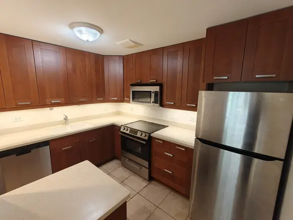 1326 Chicago AVE #502, Evanston, IL 60201