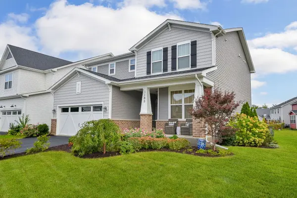 1183 Hibbard RD, Naperville, IL 60563