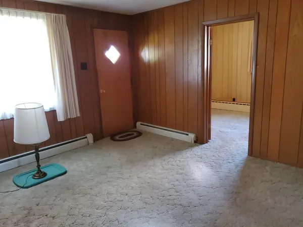 241 E 1st ST, Oglesby, IL 61348