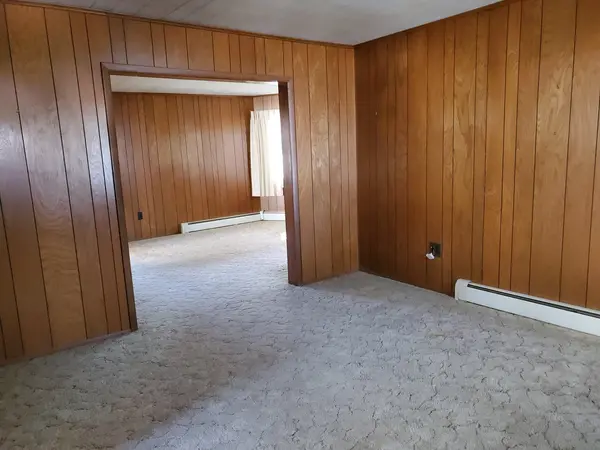 241 E 1st ST, Oglesby, IL 61348