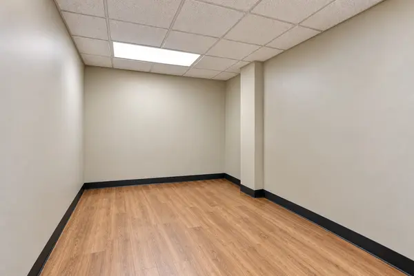 5015 W Lawrence AVE, Chicago, IL 60630