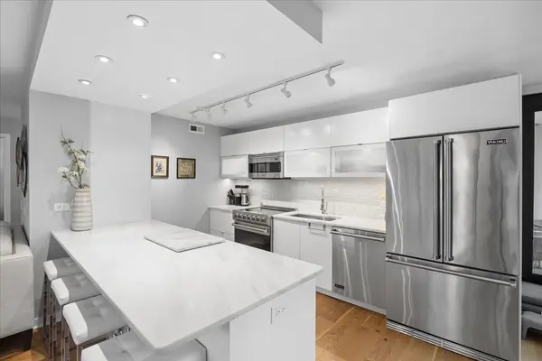 Address not disclosed, Chicago, IL 60610