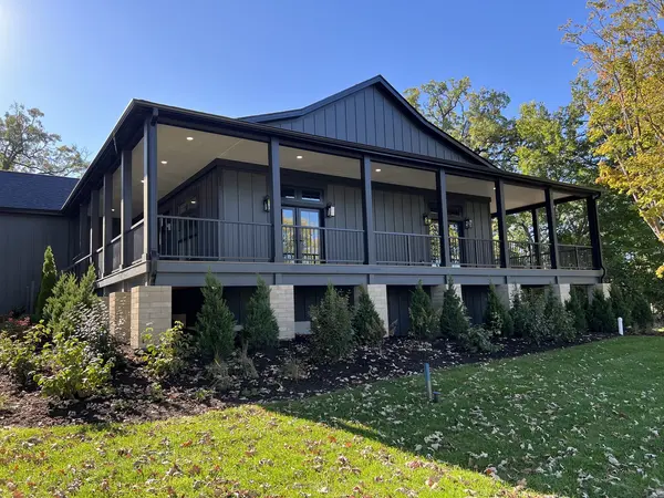 3103 Riverstream DR, Mchenry, IL 60050