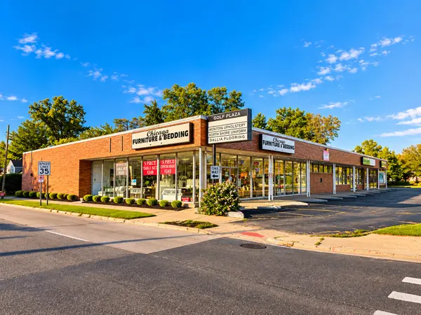 4001 Golf RD, Skokie, IL 60076