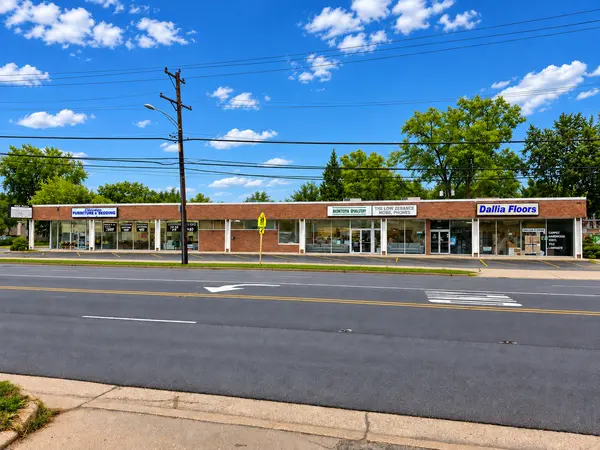 4001 Golf RD, Skokie, IL 60076