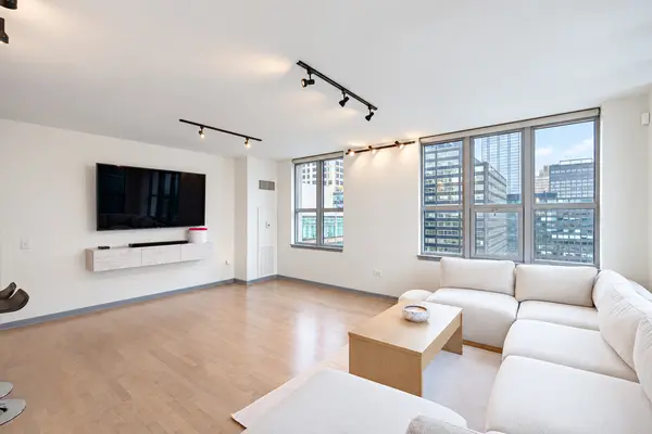 125 S Jefferson ST #2407, Chicago, IL 60661