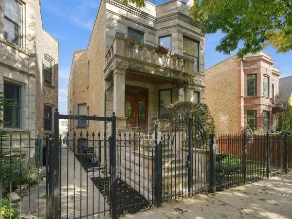 3244 W Potomac AVE W, Chicago, IL 60651