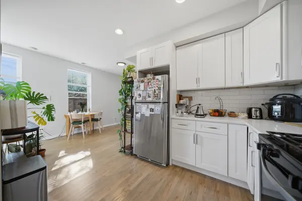 1852 W Wabansia AVE, Chicago, IL 60622
