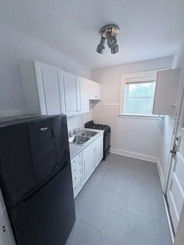 3410 Harlem AVE #12, Riverside, IL 60546