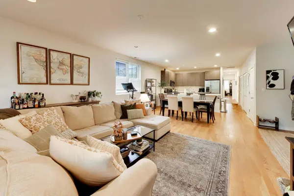 693 N Peoria ST #3N, Chicago, IL 60642