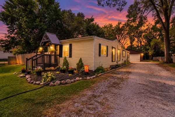 9590 115th ST, Blue Grass, IA 52726