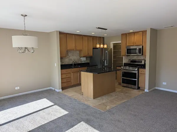 103 Marble Hill CT #B2, Schaumburg, IL 60193