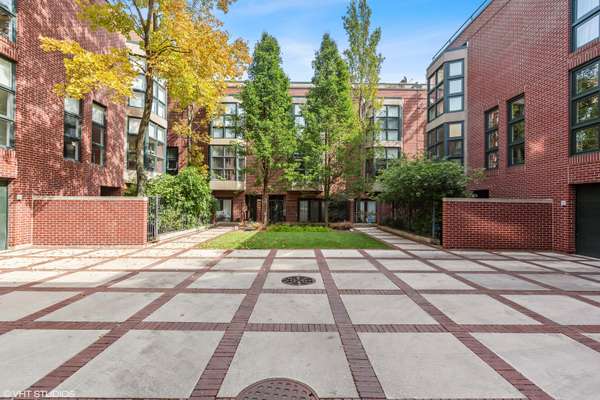 1701 N Halsted ST #E2, Chicago, IL 60614