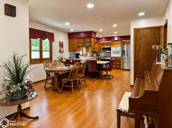 804 SW 3rd Ave, West Bend, IA 50597