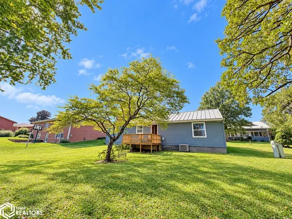 807 Park AVE, Brooklyn, IA 52211