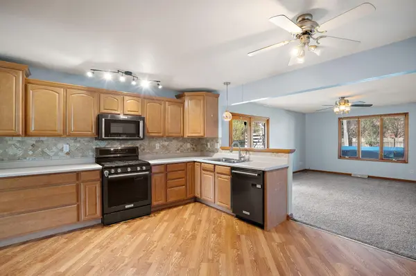 9542 Roosevelt PL, Crown Point, IN 46307