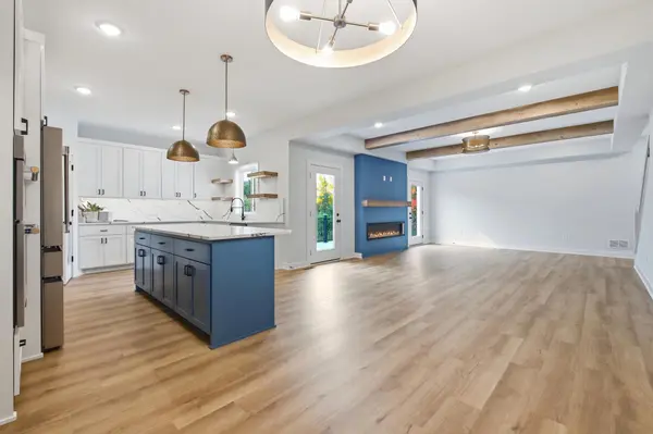 16707 60th PL N, Plymouth, MN 55446
