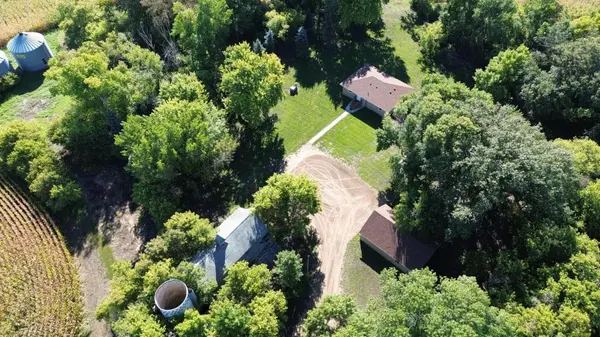 1255 40th ST SE, Murdock, MN 56271
