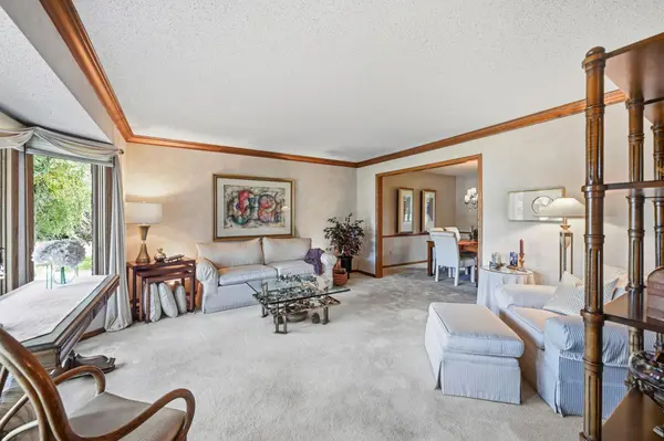 18731 Maple Leaf DR, Eden Prairie, MN 55346