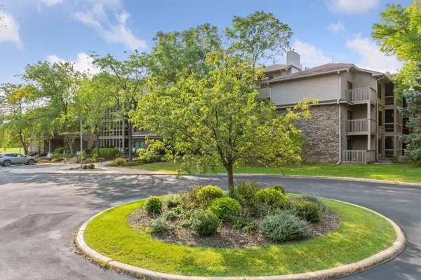 3801 W 98th ST #208, Bloomington, MN 55431