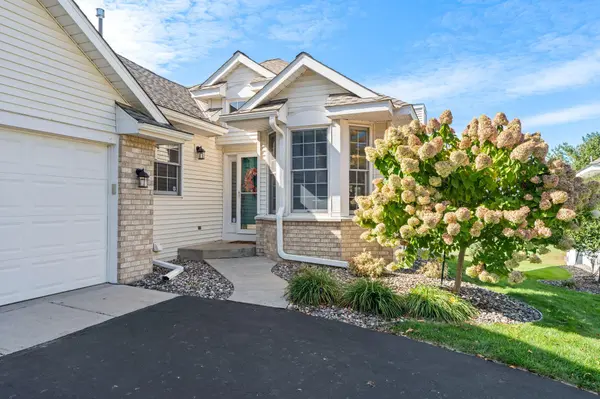 16345 Crystal Hills CIR, Lakeville, MN 55044