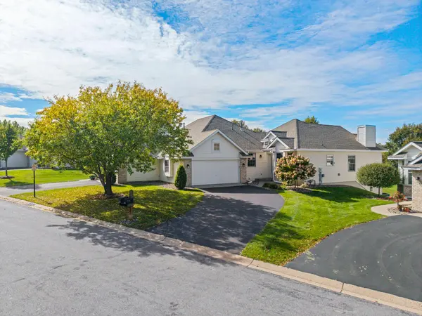 16345 Crystal Hills CIR, Lakeville, MN 55044