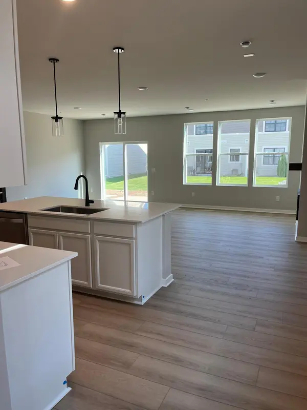 17982 Genoa DR, Lakeville, MN 55044