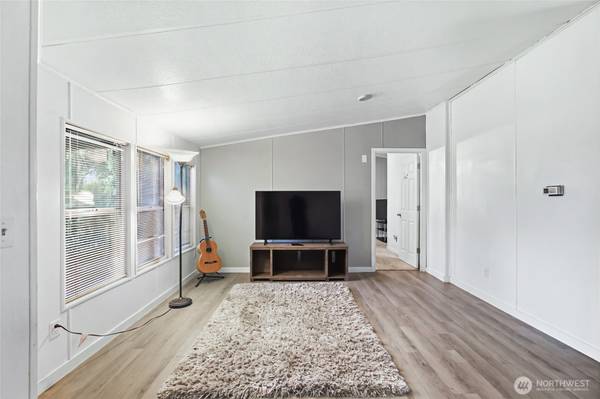 4401 37th AVE SE #2, Lacey, WA 98502