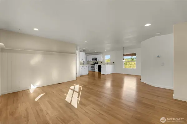 15011 NE Hidden Meadows DR, Yacolt, WA 98675