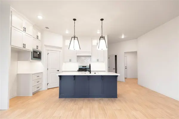 15400 Bedford RD, Edmond, OK 73013
