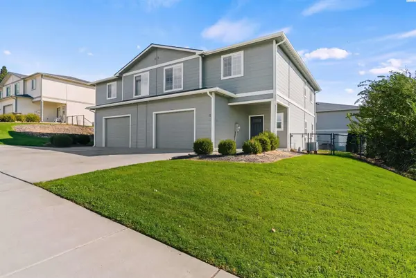 215 N 76th Avenue #1-20, Yakima, WA 98908