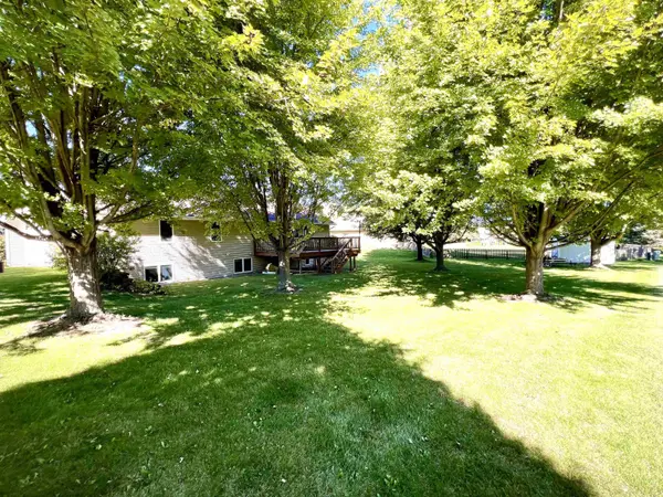 2039 MEADOW LINKS DR, New Franken, WI 54229-9788