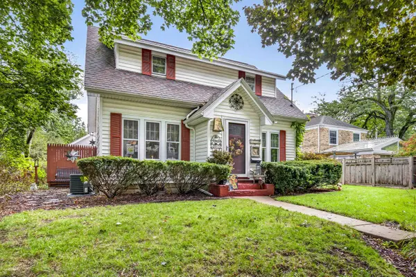 1126 E NAWADA ST, Appleton, WI 54911