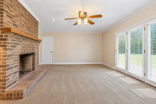 2809 Skyview Dr, Centerville, TN 37033