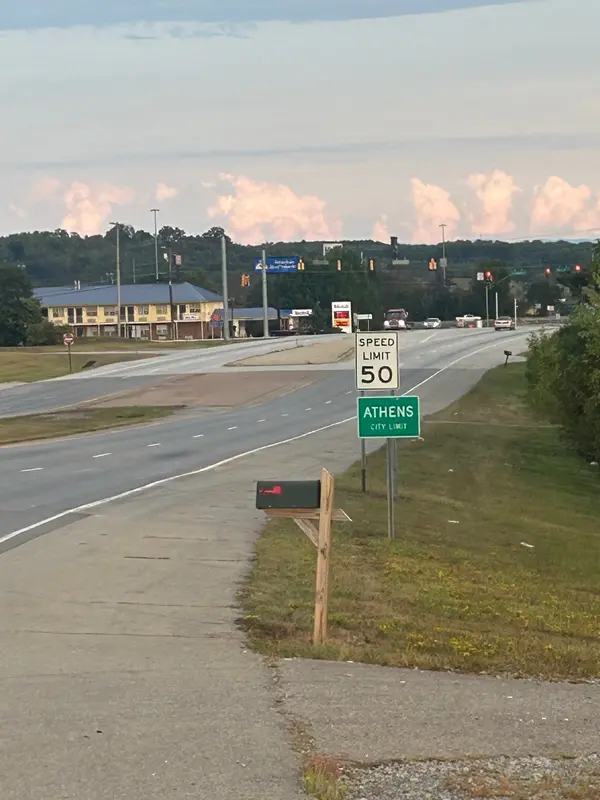 553563 Hwy 30 W #W, Athens, TN 37303