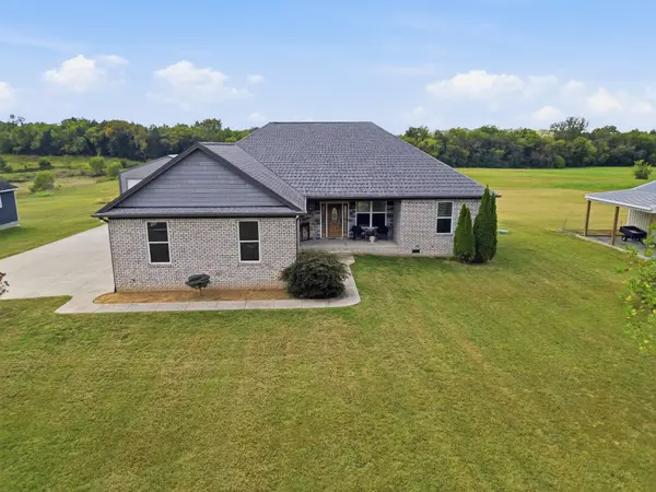 285 Burnley Rd, Hartsville, TN 37074