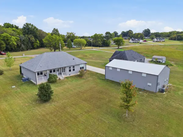 285 Burnley Rd, Hartsville, TN 37074
